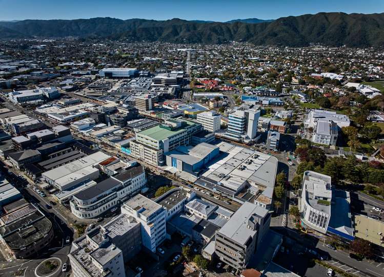 129-131 High Street Hutt Central_17
