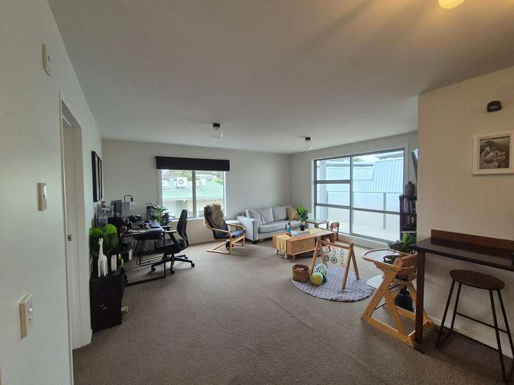 1a/86a Rockfield Road Penrose_1