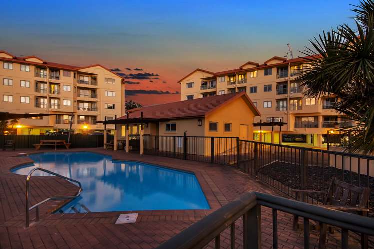 8/3b Harrison Road Mount Wellington_0