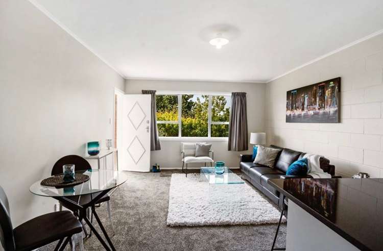 3/68 Rua Road Glen Eden_1