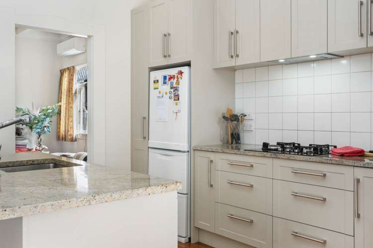 6 Rautangi Road Mount Eden_8