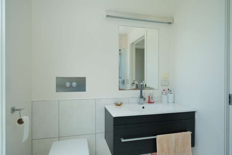 79 North Road North East Valley_10