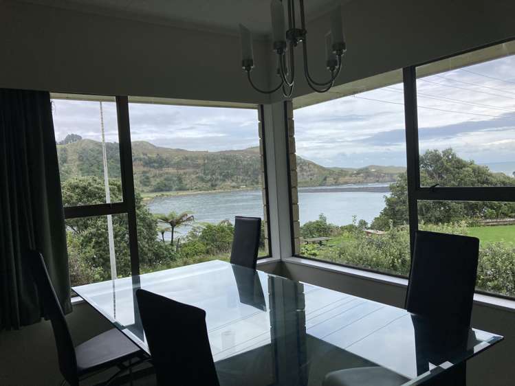 57 North Street Mokau_12