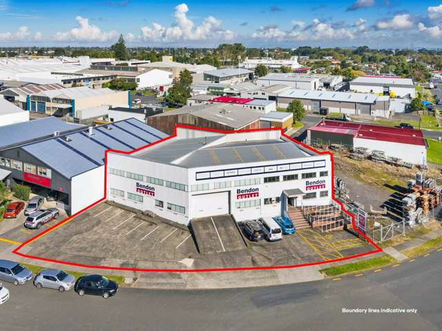 ROAD FRONTAGE WAREHOUSING AND YARD