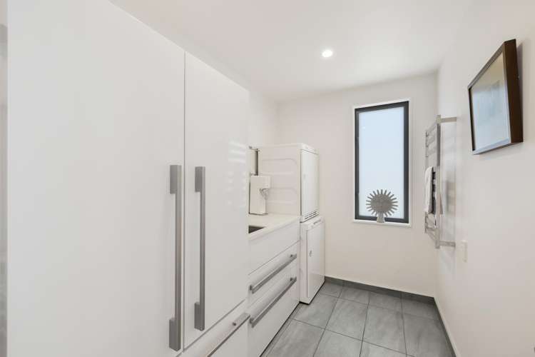 31 Taranga Road Langs Beach_20