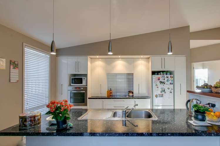 4 Pania Place Poraiti_6