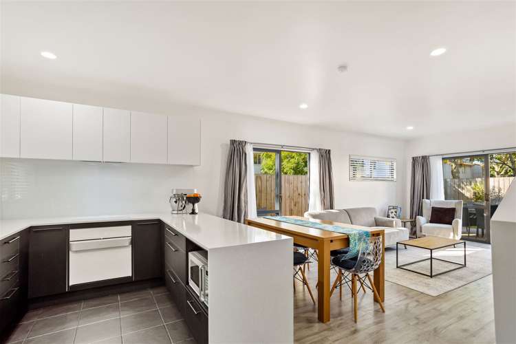 15 Butia Avenue Henderson_9