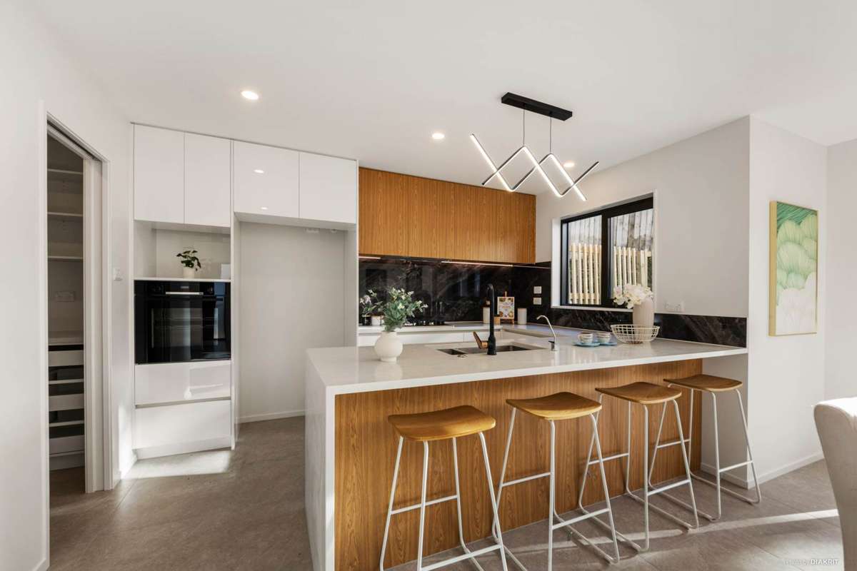 16 Millstream Drive_1