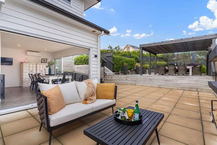 6 Crossland Place Maraetai_18