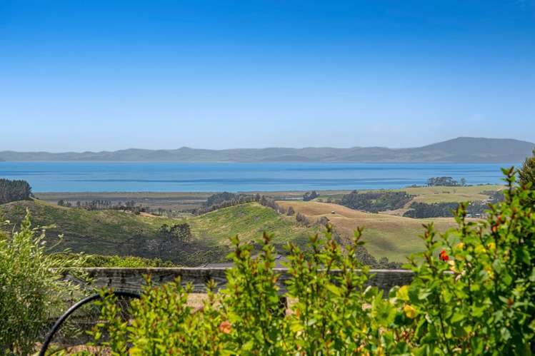 154 Te Kanae Road South Head_24