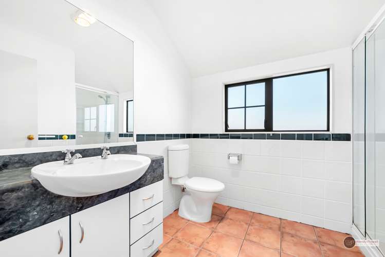 9 Wilford Street Woburn_18