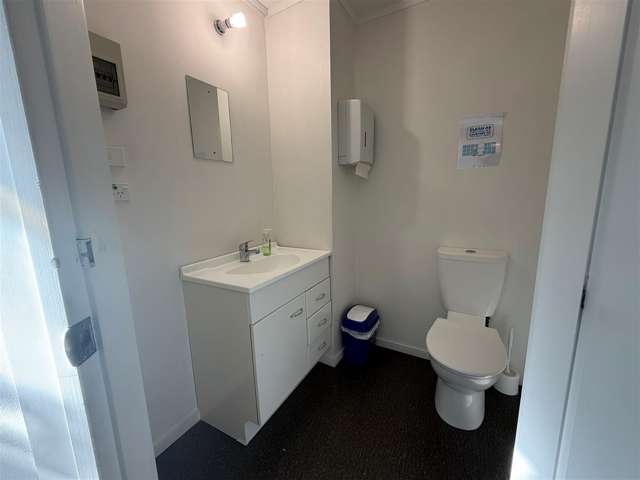 First Floor. Unit H, 31 Railway Avenue Alicetown_3