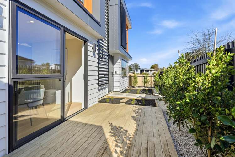 3A The Rosebowl Sunnyhills_6