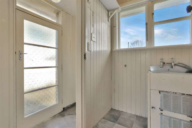 4 Beatty Crescent Hampstead_20