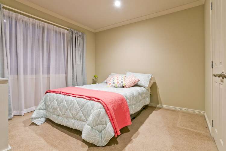 2 Archer Rayner Place Greenhithe_13