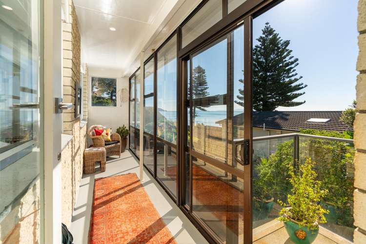 5/27 Beach Road Paekakariki_7