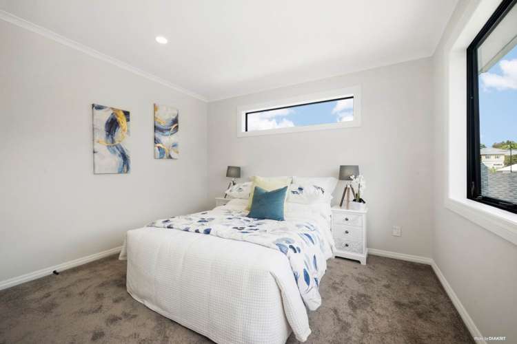 76 Symes Drive Red Beach_21