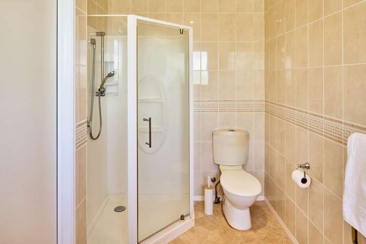 1 The Top Gallant Whitby_10