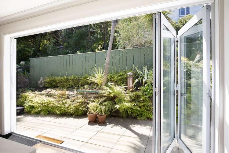 8 Otaki Street Miramar_9