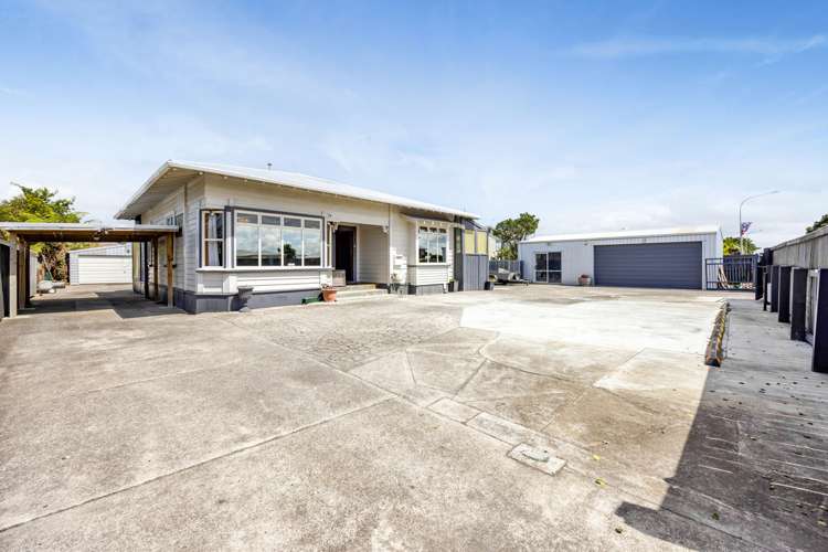 231 Glover Road Hawera_23