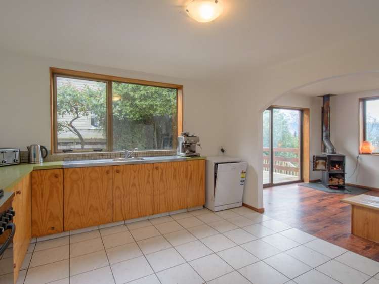 73a Wynyard Crescent Fernhill/Sunshine Bay_6