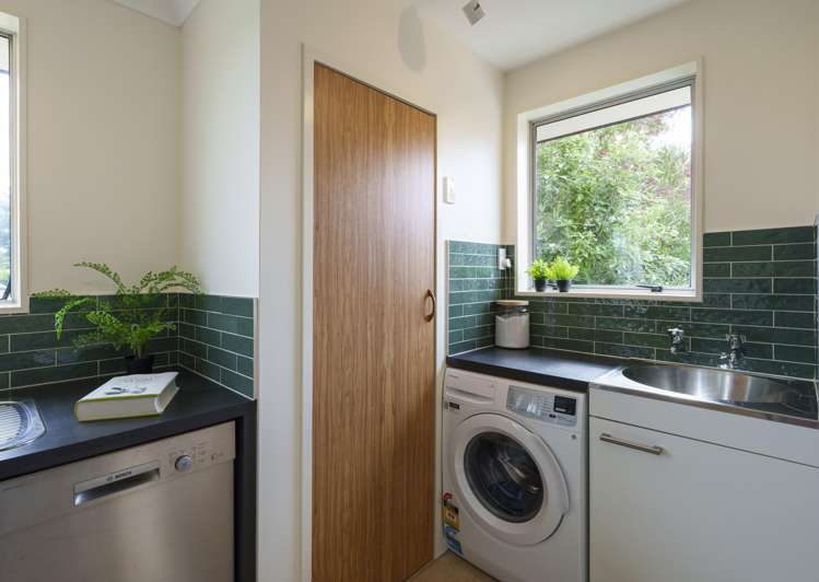 22 Sandown Crescent Aranui_12