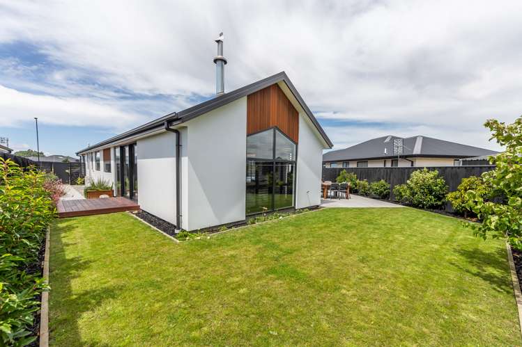 96 Oaks Drive Lincoln_17