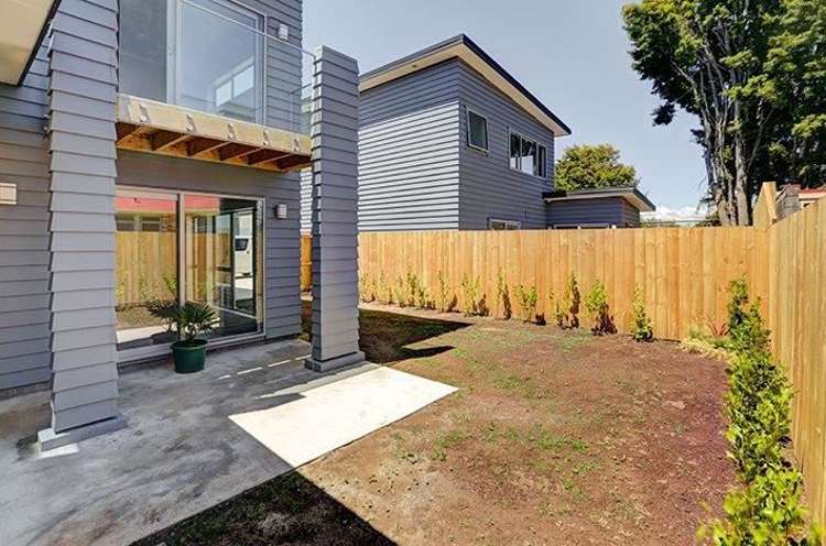 2/11 Crosher Place Silverdale_11