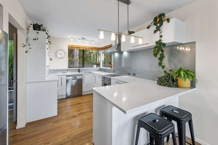 23 Sherwood Street Otumoetai_16