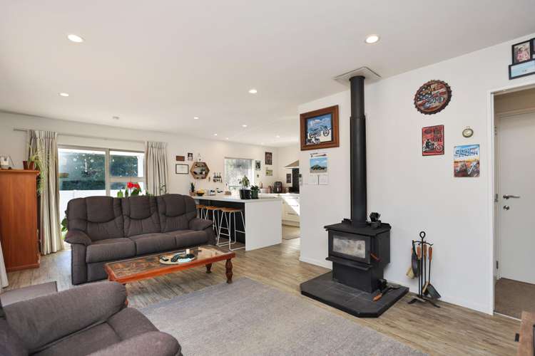 227 Racecourse Road Allenton_10