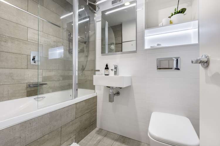 1B/9 Charlotte Street Eden Terrace_13