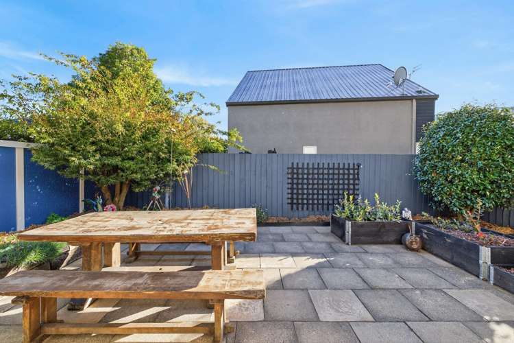 79 Holly Road St Albans_14