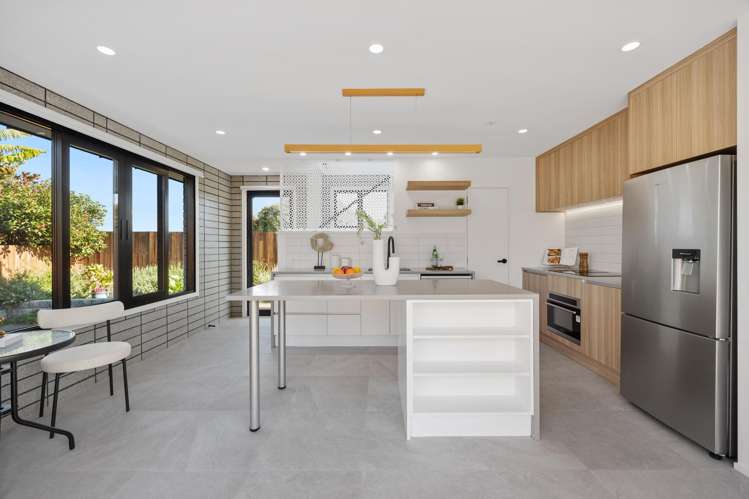 16 & 16A Maugham Drive Bucklands Beach_20