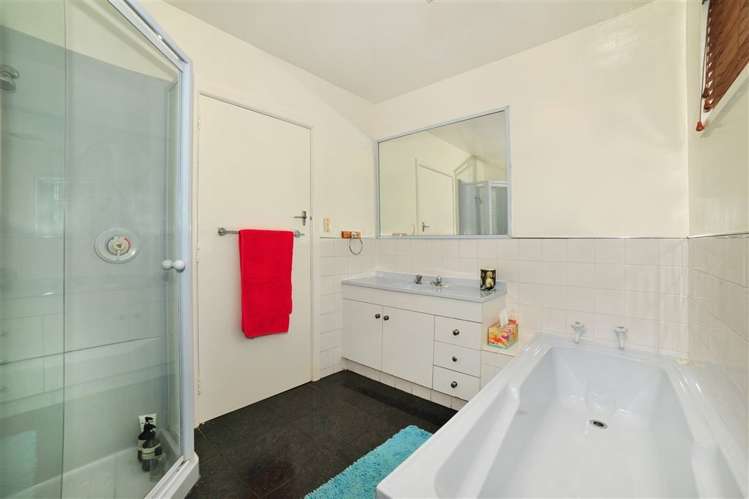 7 Gunns Crescent Cashmere_17