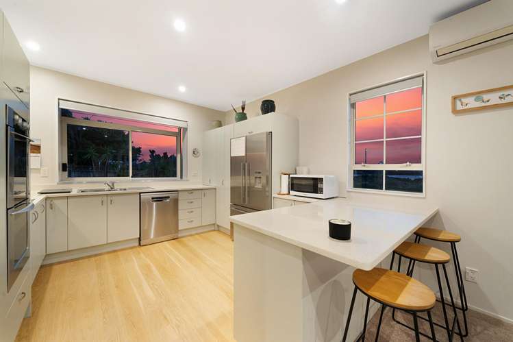 50 Settlers Grove Orewa_11