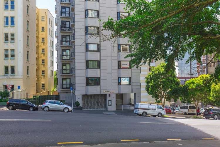 8e/2 Eden Crescent Auckland Central_7