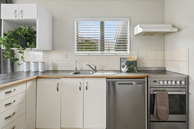 2/23 Kiddle Drive Hilltop_16