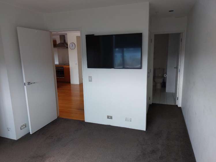 606/10 Ronayne Street 10015_6