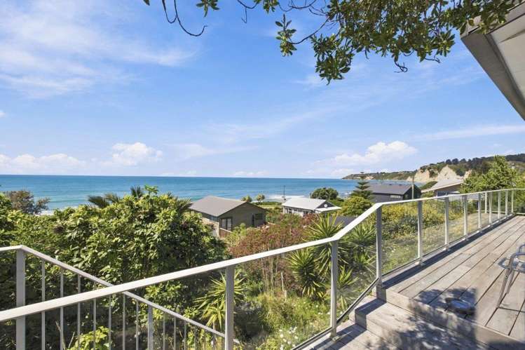 2 Tainui Rise Gore Bay_8