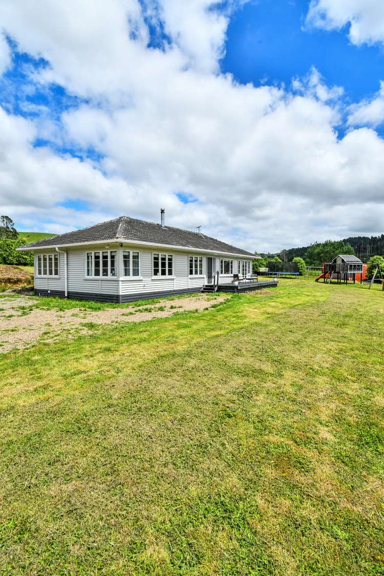 123 Falls Road Hunua_22