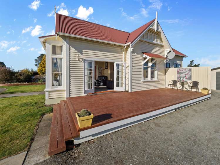 32 Laings Road_1