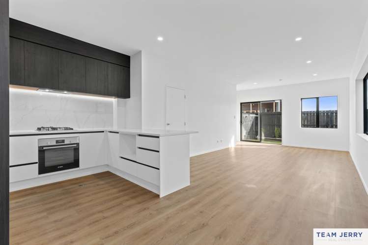 49 Whare Kauri Road_0