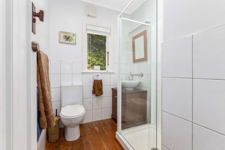 39 Bayview Road Paremata_15