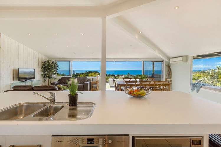 20 Queens Drive Oneroa_9