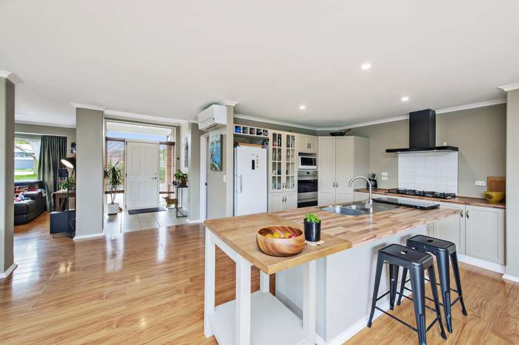 79 North Terrace Darfield_9