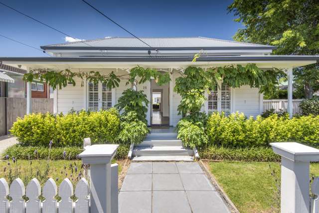 25 Mozeley Avenue Devonport_1