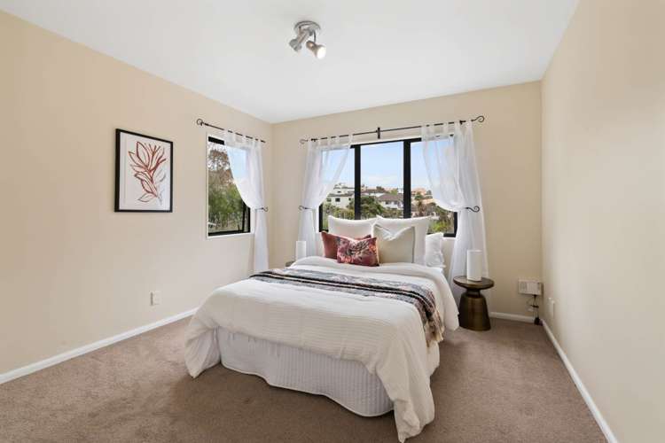 45 Langana Avenue Browns Bay_14