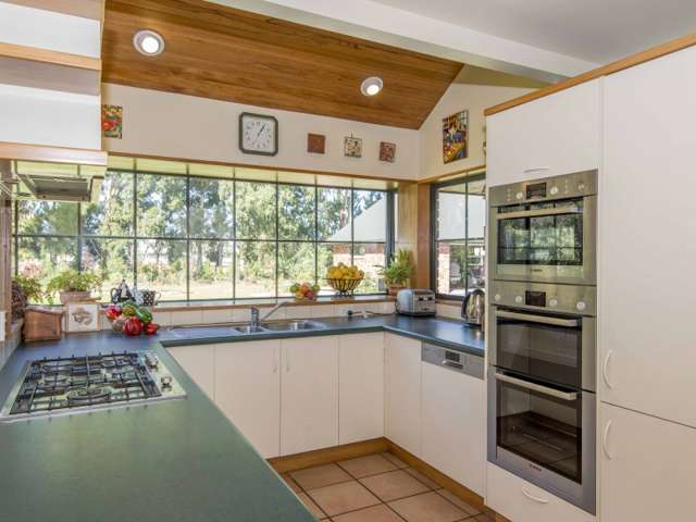 284 Marshs Road Hornby South_2