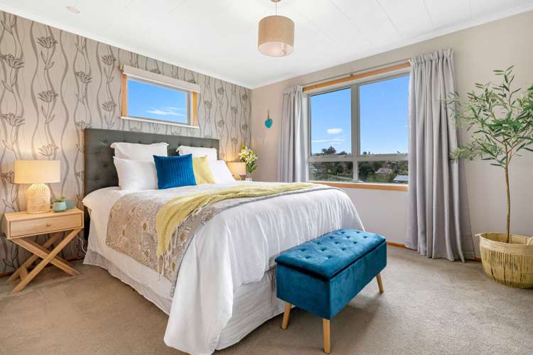 32 Woodford Avenue Brookfield_15