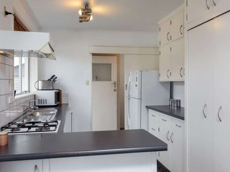 17 Lynley Crescent Blenheim Central_2